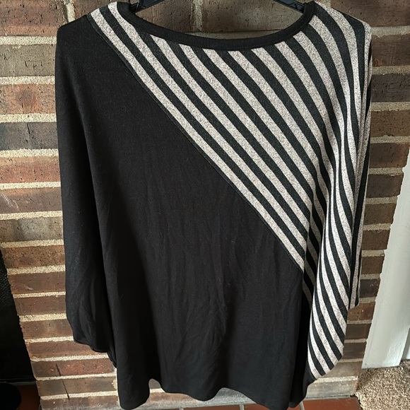 Women’s Plus Size Maurice’s 24/7 Dakota Colorblock Dolman Striped Top, - Picture 6 of 8